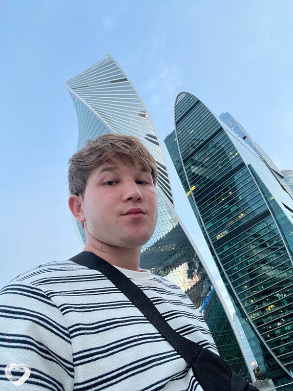 Иса, Москва