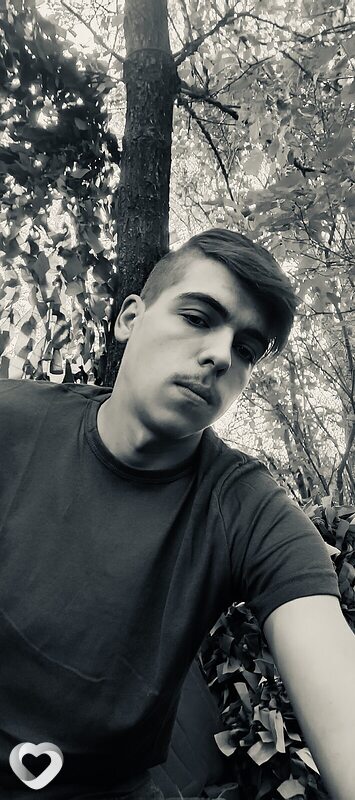 Александр, 21, Донецк (Ростовская Обл.) — анкета №2738320