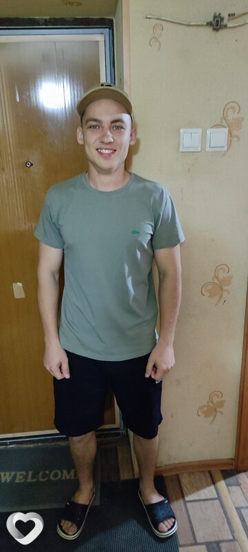 Никита, 24, Евпатории — анкета №2738877
