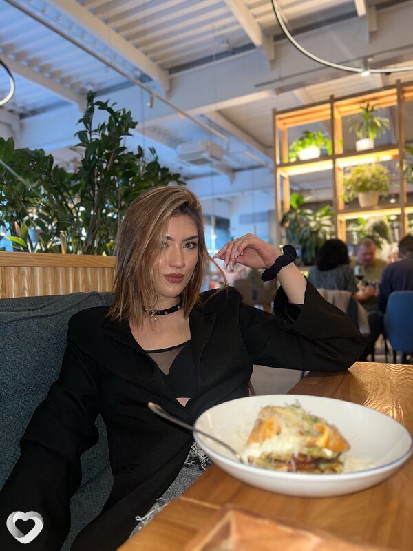 Кристина, 19, Екатеринбурге — анкета №2740116