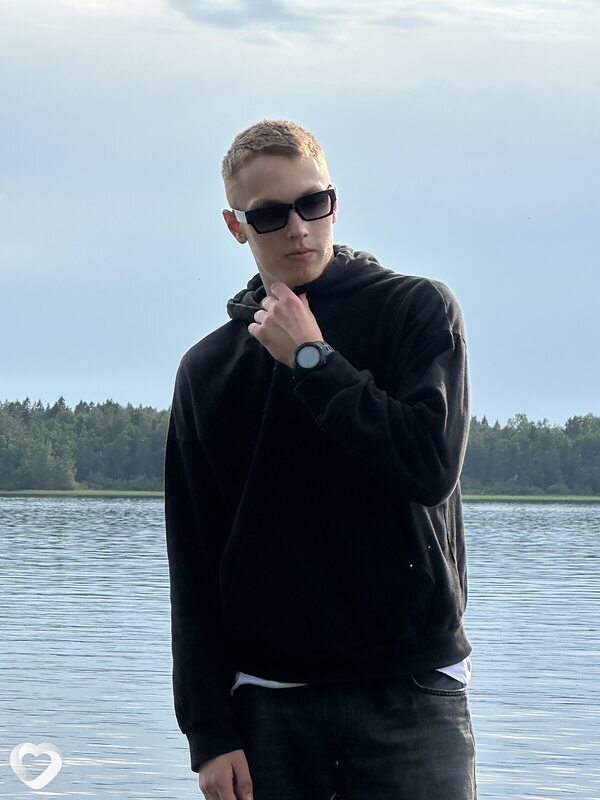 Эрик, 22, Санкт-Петербурге — анкета №2740556