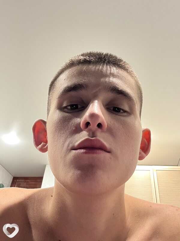 Даниил, 18, Новосибирске — анкета №2741042