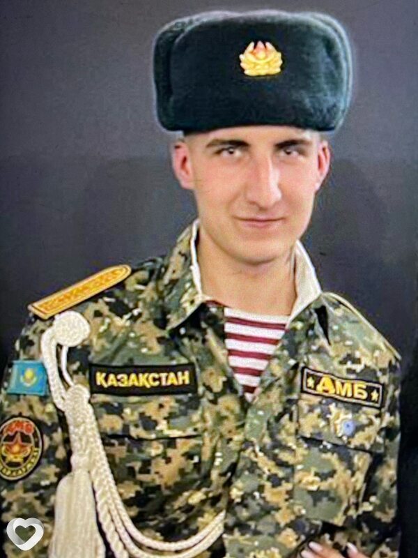 Aleksey, 23, Семей — анкета №2741520