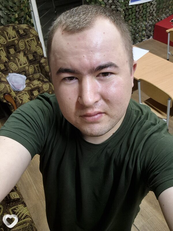 Анатолий, 30, Брянке — анкета №2741845