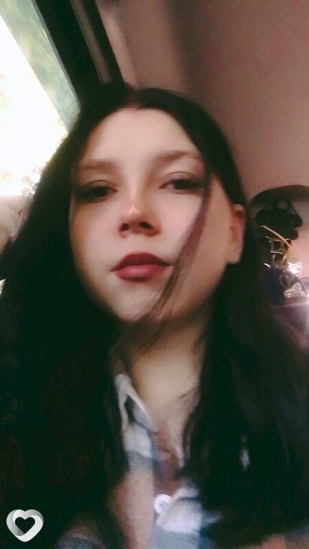 Полина, 21, Кировске — анкета №2742471