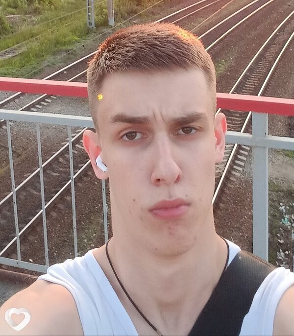 Пётр, 19, Москве — анкета №2742002