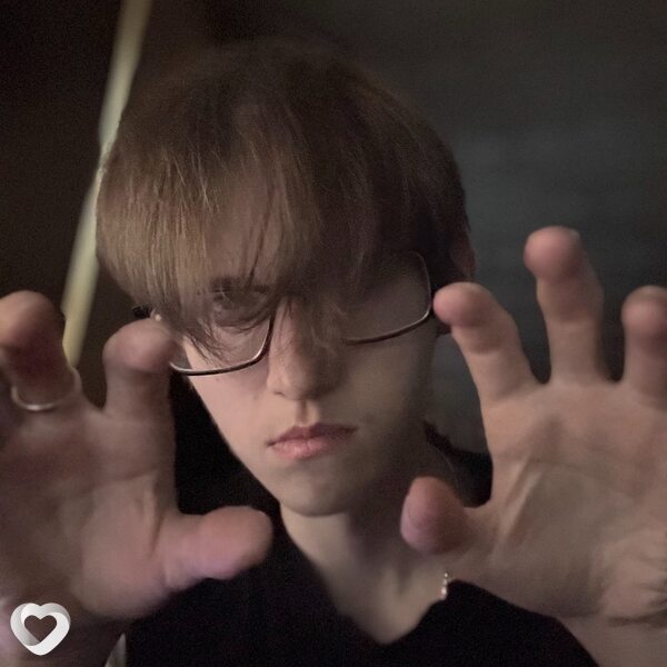 Максим, 19, Коврове — анкета №2742125