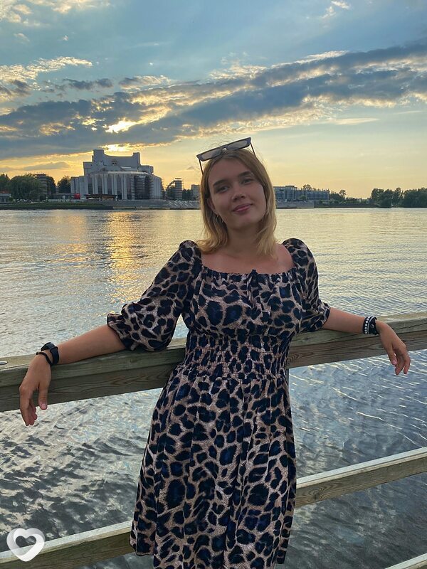 Даша, 23, Москве — анкета №2742347