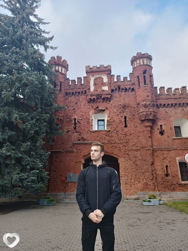 Валера, 24, Лунинце — анкета №2742843