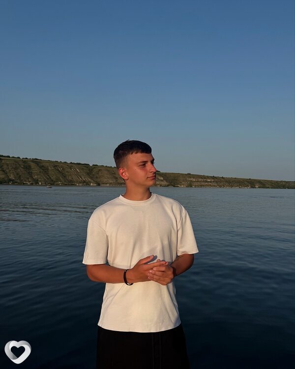 Никита, 22, Киеве — анкета №2743298