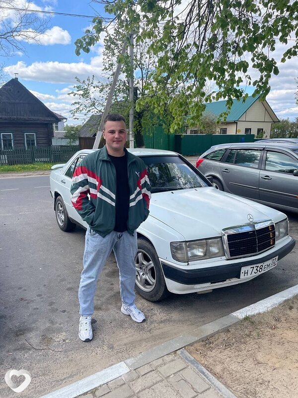 Влад, 24, Костюковичах — анкета №2743775