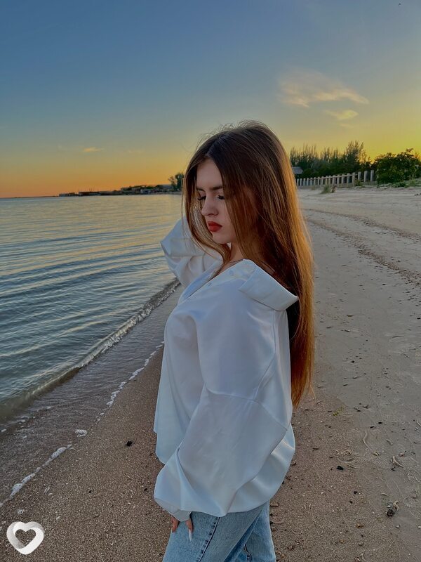 Катя, 19, Ростове-на-Дону — анкета №2743626