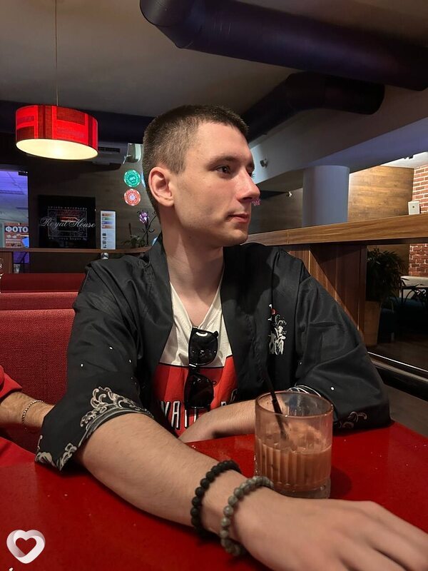 Лёша, 21, Минске — анкета №2744394