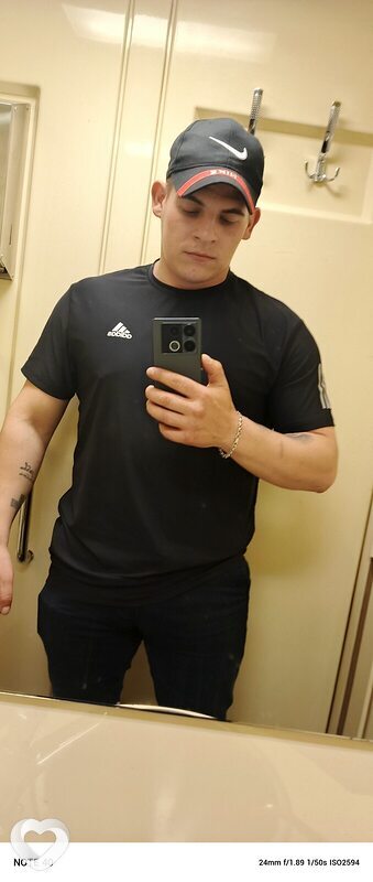 Юрий, 26, Тюмени — анкета №2744779