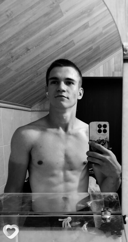 Артём, 20, Москве — анкета №2744898