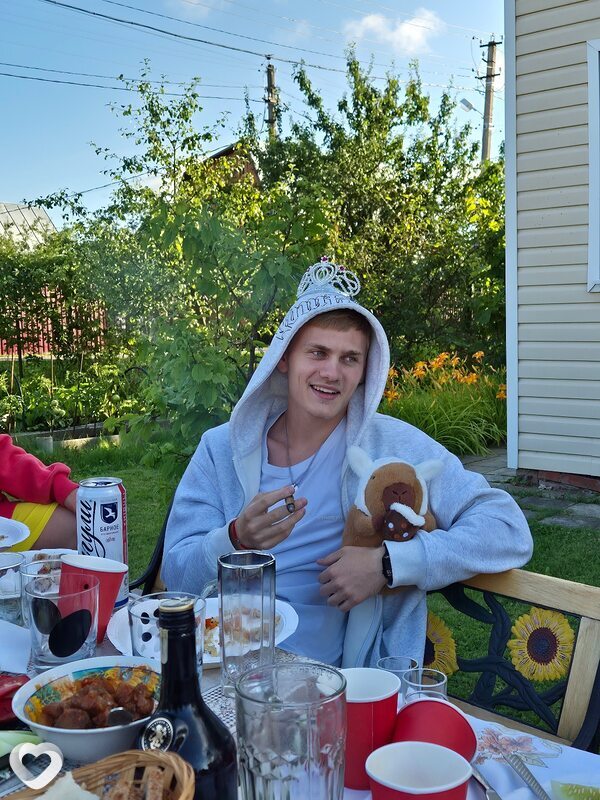 Александр, 20, Москве — анкета №2775081