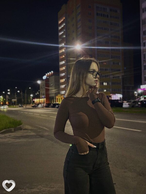 Юлия, 21, Брянске — анкета №2746350