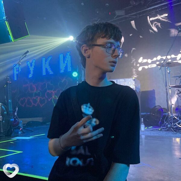 Михаил, 20, Ярославле — анкета №2746741