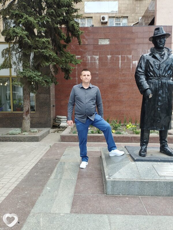 Александр, 39, Торезе — анкета №2747102