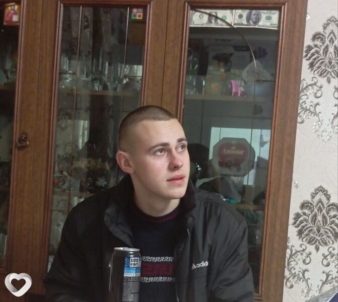 Евгений, 20, Брянске — анкета №2747890