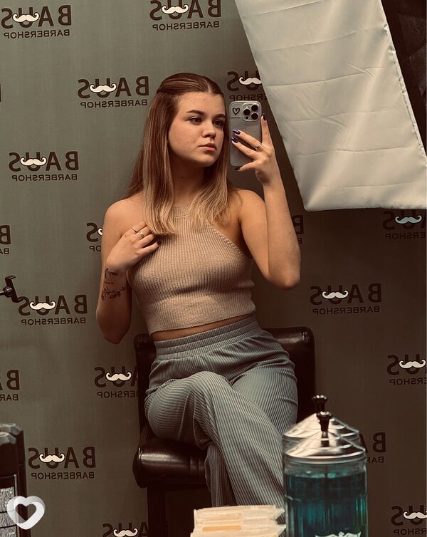 Полина, 19, Красногорске — анкета №2748101