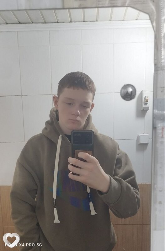 Семён, 19, Горно-Алтайске — анкета №2748587