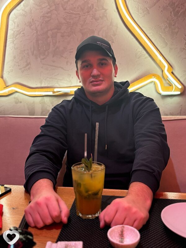 Марат, 26, Санкт-Петербурге — анкета №2748495