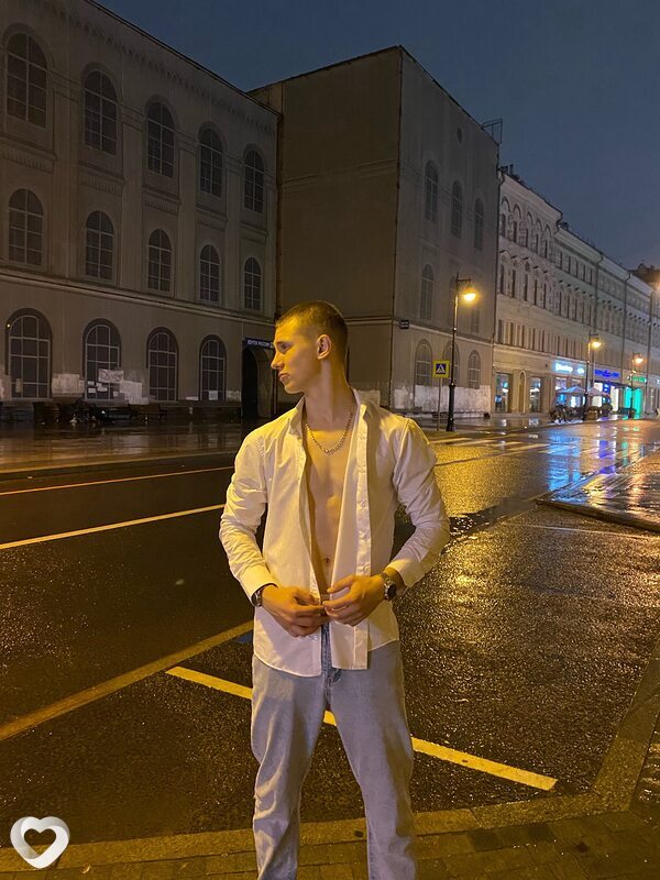 Влад, 20, Москве — анкета №2749246