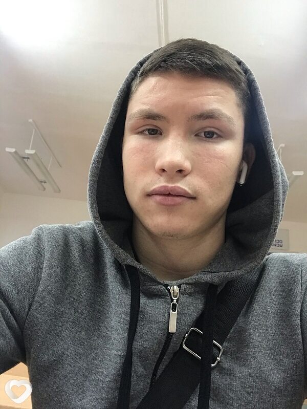 Николай, 22, Волжском — анкета №2749870