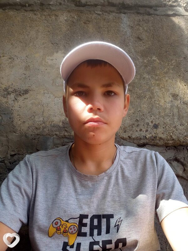 Андрей, 19, Перми — анкета №2750511