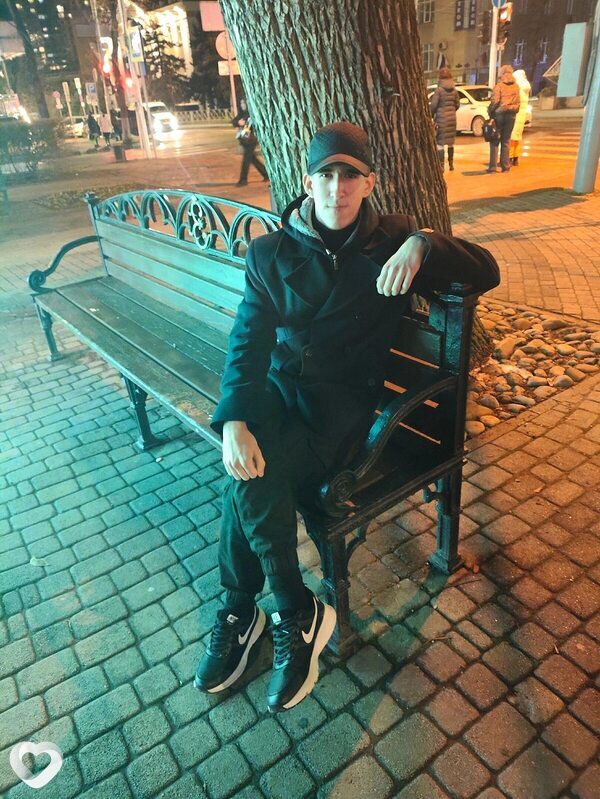Дмитрий, 21, Краснодаре — анкета №2751049