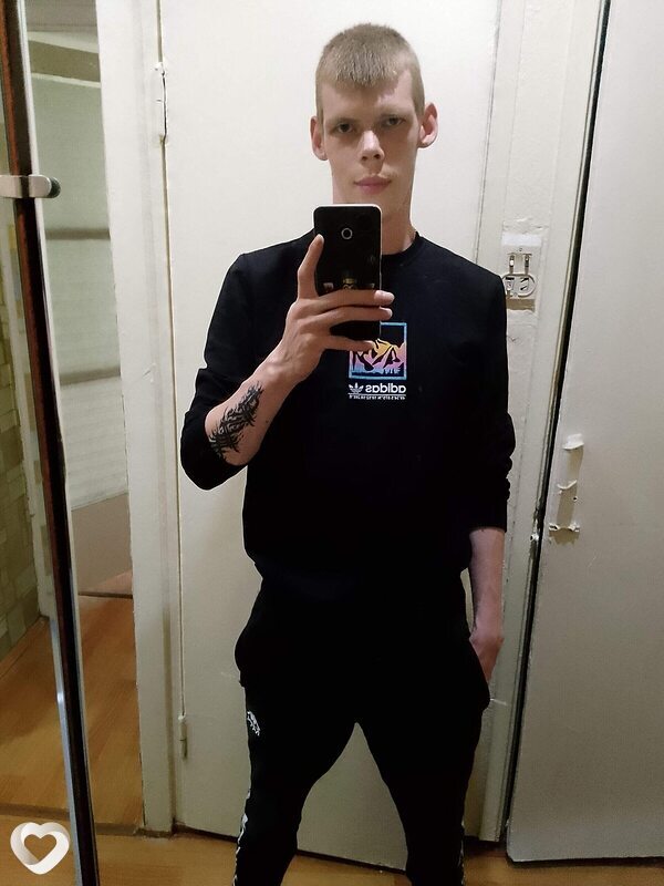 Валерий, 30, Великом Новгороде — анкета №2751263