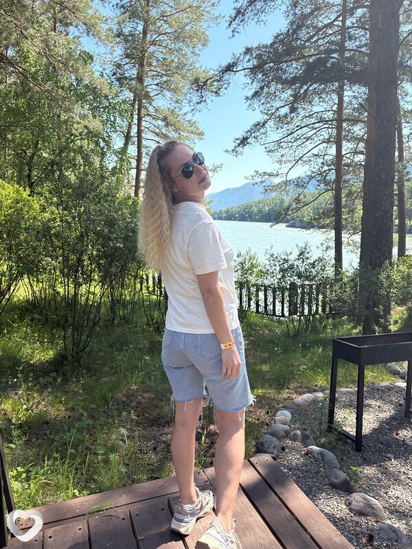 Олеся, 36, Горно-Алтайске — анкета №2751770