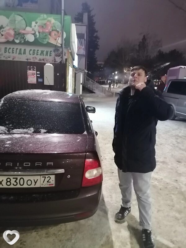 Михаил, 21, Тюмени — анкета №2752307