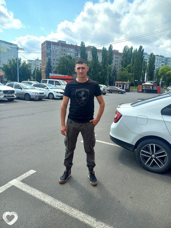Алексей, 27, Курчатове — анкета №2751715