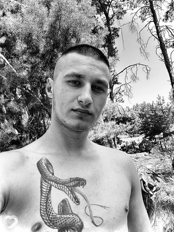 Дима, 27, Симферополе — анкета №2752560