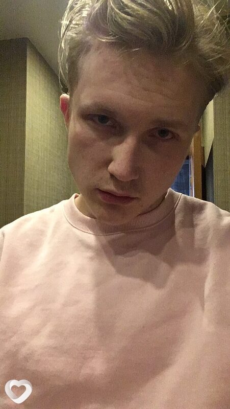 Артëм, 26, Москве — анкета №2752418