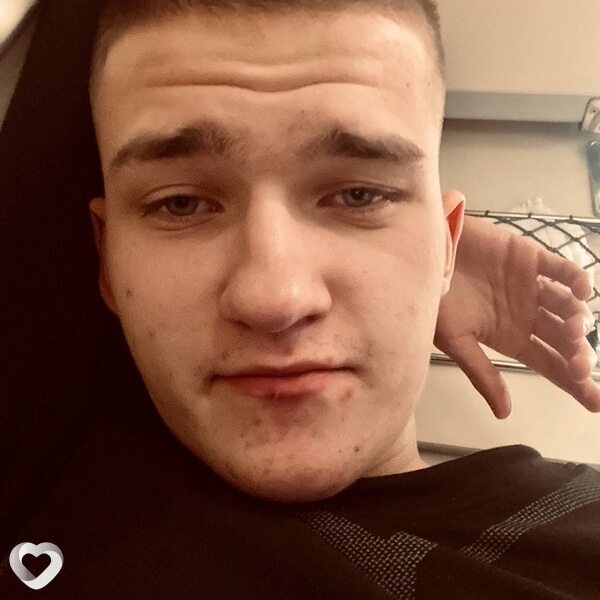 Максим, 20, Иркутске — анкета №2752862
