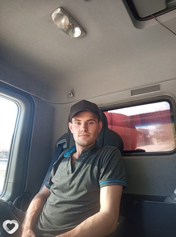 Вова, 26, Чехове — анкета №2753579
