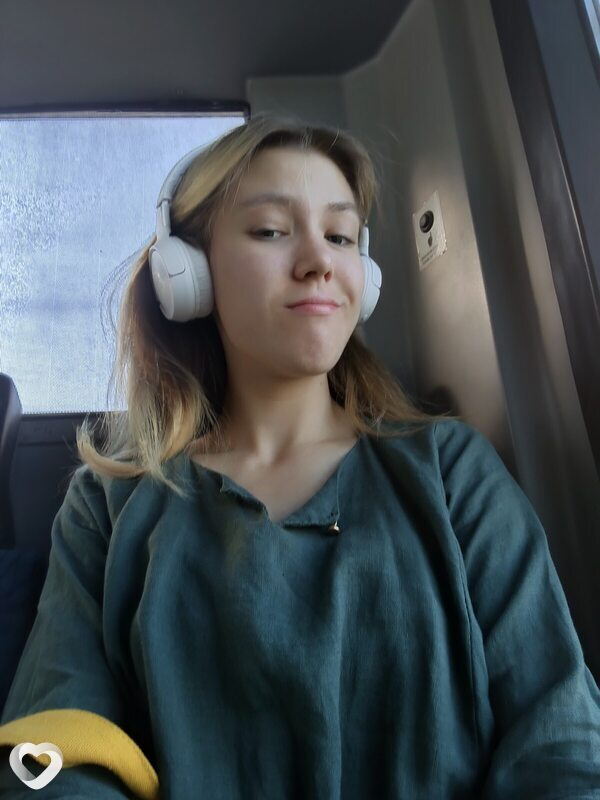 Екатерина, 19, Великом Новгороде — анкета №2753638