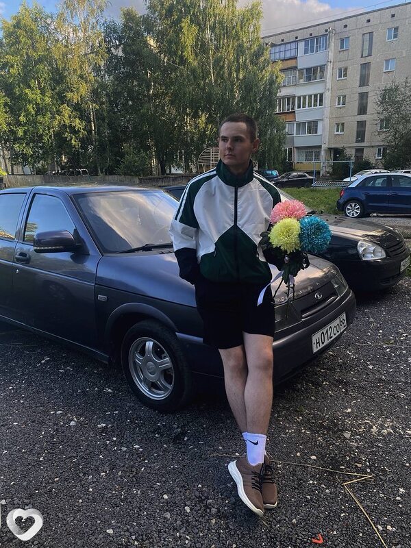 Юрий, 21, Полевское — анкета №2753775
