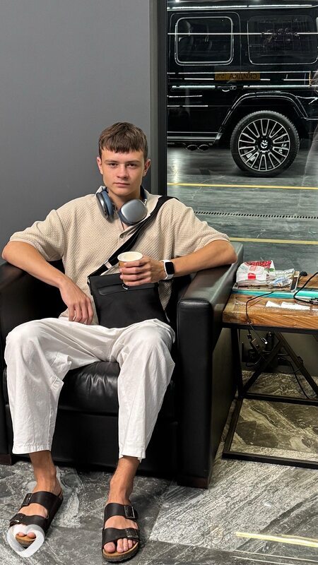 Дмитрий, 19, Москве — анкета №2755303