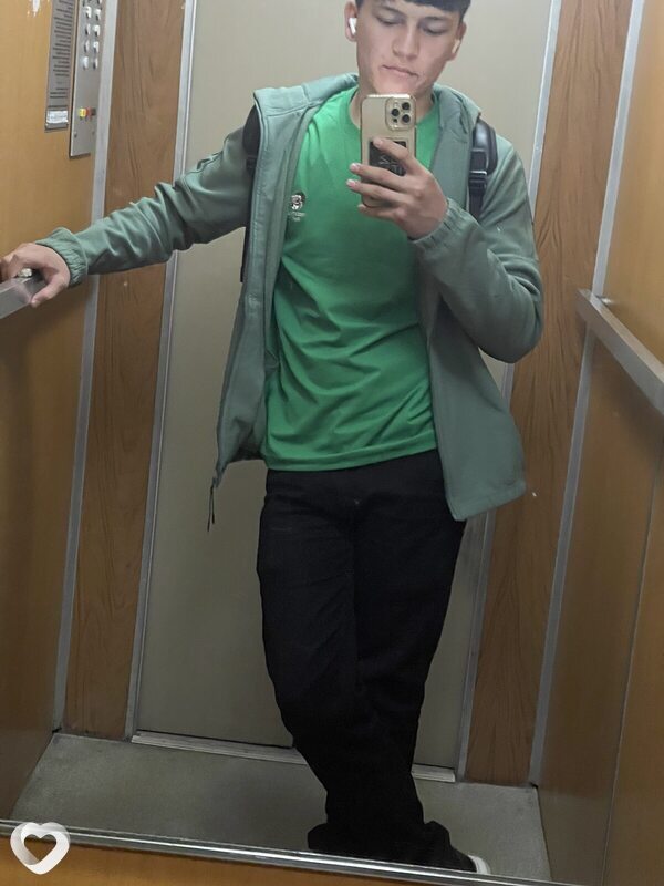 Азик, 20, Новосибирске — анкета №2756315