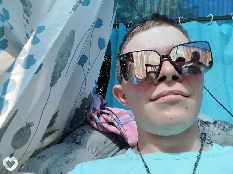Артём, 21, Краснотурьинске — анкета №2755968