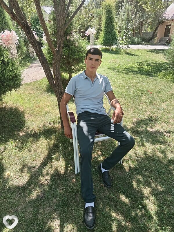 Начмиддин, 24, Красноярске — анкета №2757476