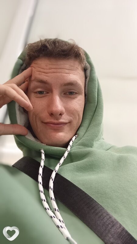 Ник, 21, Волгограде — анкета №2757974