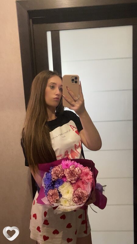 Настя, 21, Минске — анкета №2758583