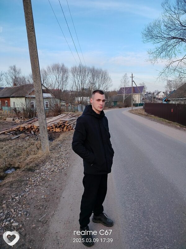 Антон, 24, Москве — анкета №2759428