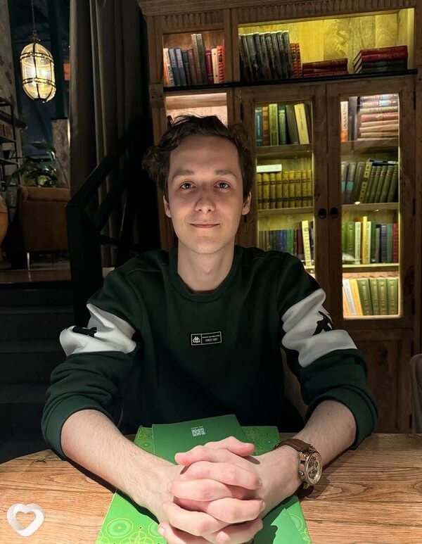 Денис, 21, Санкт-Петербурге — анкета №2760901