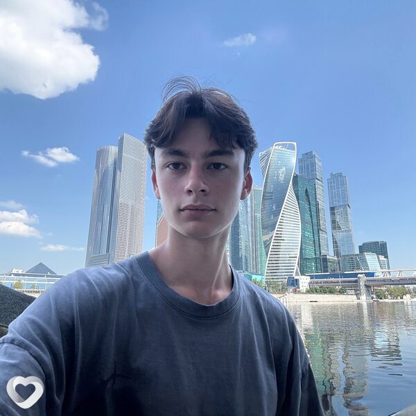 Максим, 19, Санкт-Петербурге — анкета №2761834